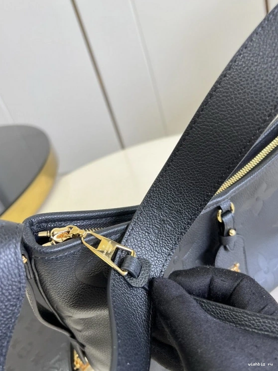 WIS PM VUITTON CARRYALL LOUIS 1016